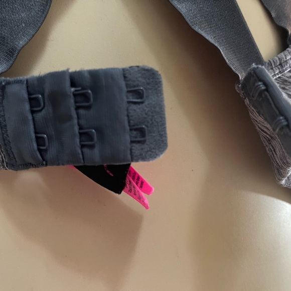 Gray Women's Sports Bra - Picture 7 of 10